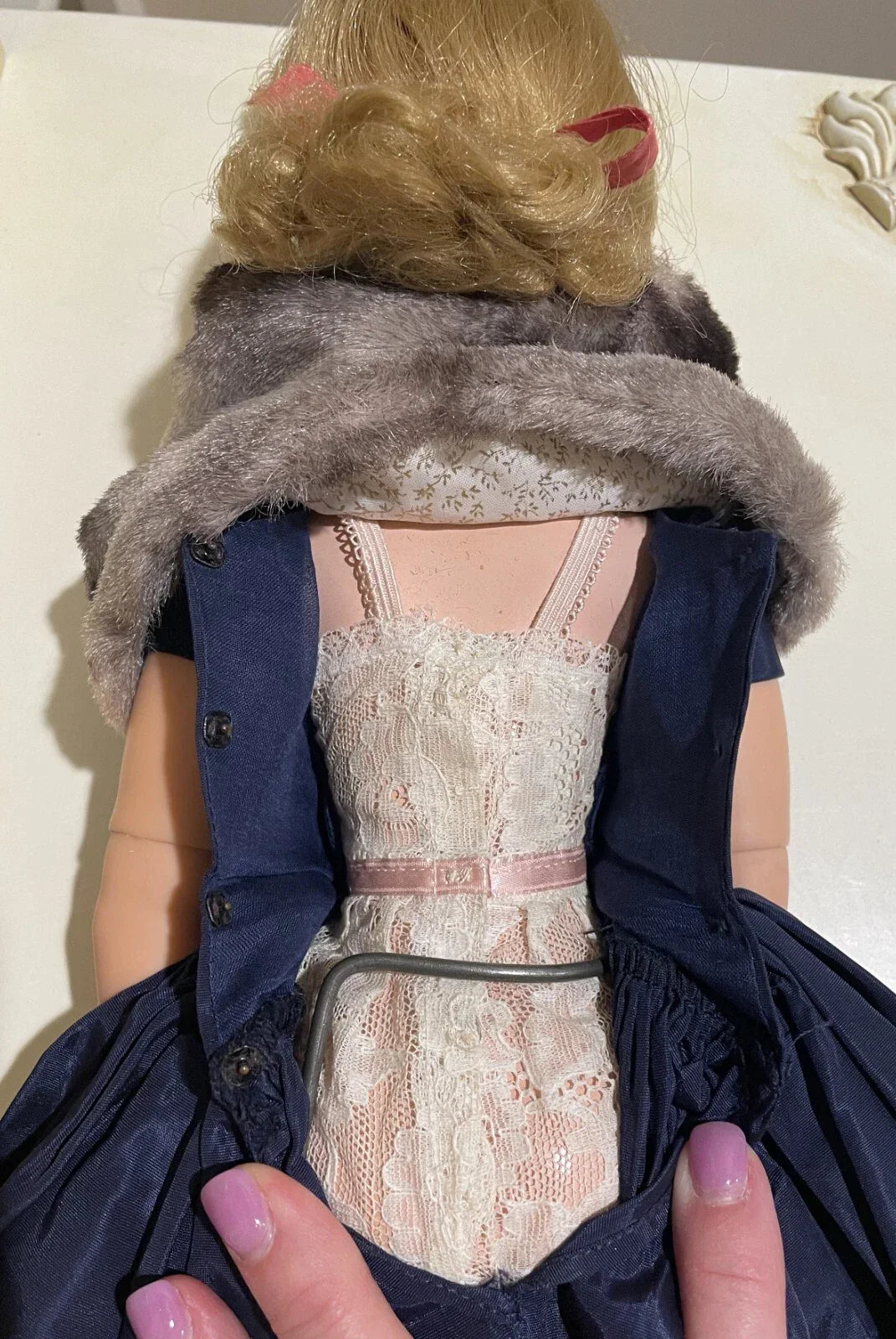 Vintage 1950s Madame Alexander Cissy Doll in Near Mint, Accessories