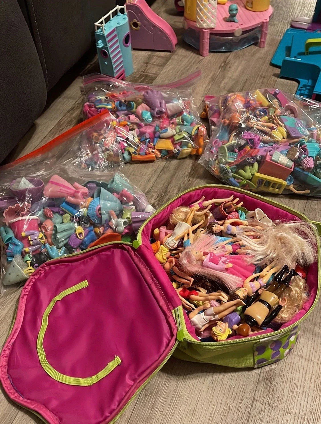 HUGE Vintage Polly Pocket Lot – Dolls, Play Sets, Clothing, Shoes, Accessories & Cars