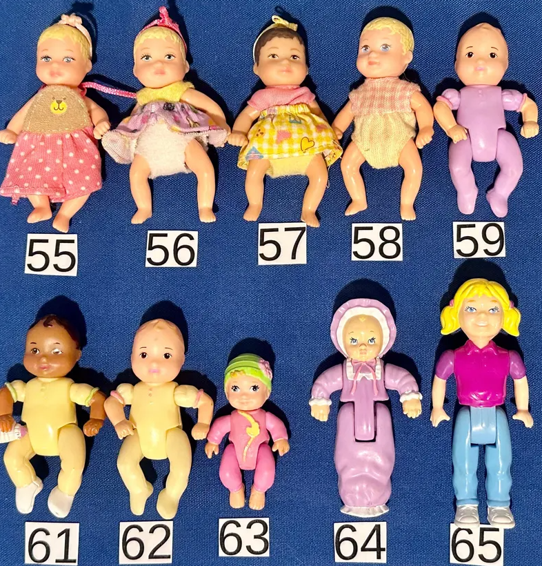 Vintage Fisher Price Loving Family & Barbie Babies – Toddlers Doll Lot – 65 Doll Full Set – Rare Mini Dolls – 90s/2000s Toys Collection
