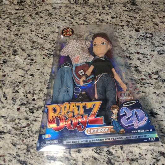 Bratz Complete Collector Set – 5 Dolls (Sasha, Chloe, Jade, Yasmin & Cameron) – Rare Full Collection